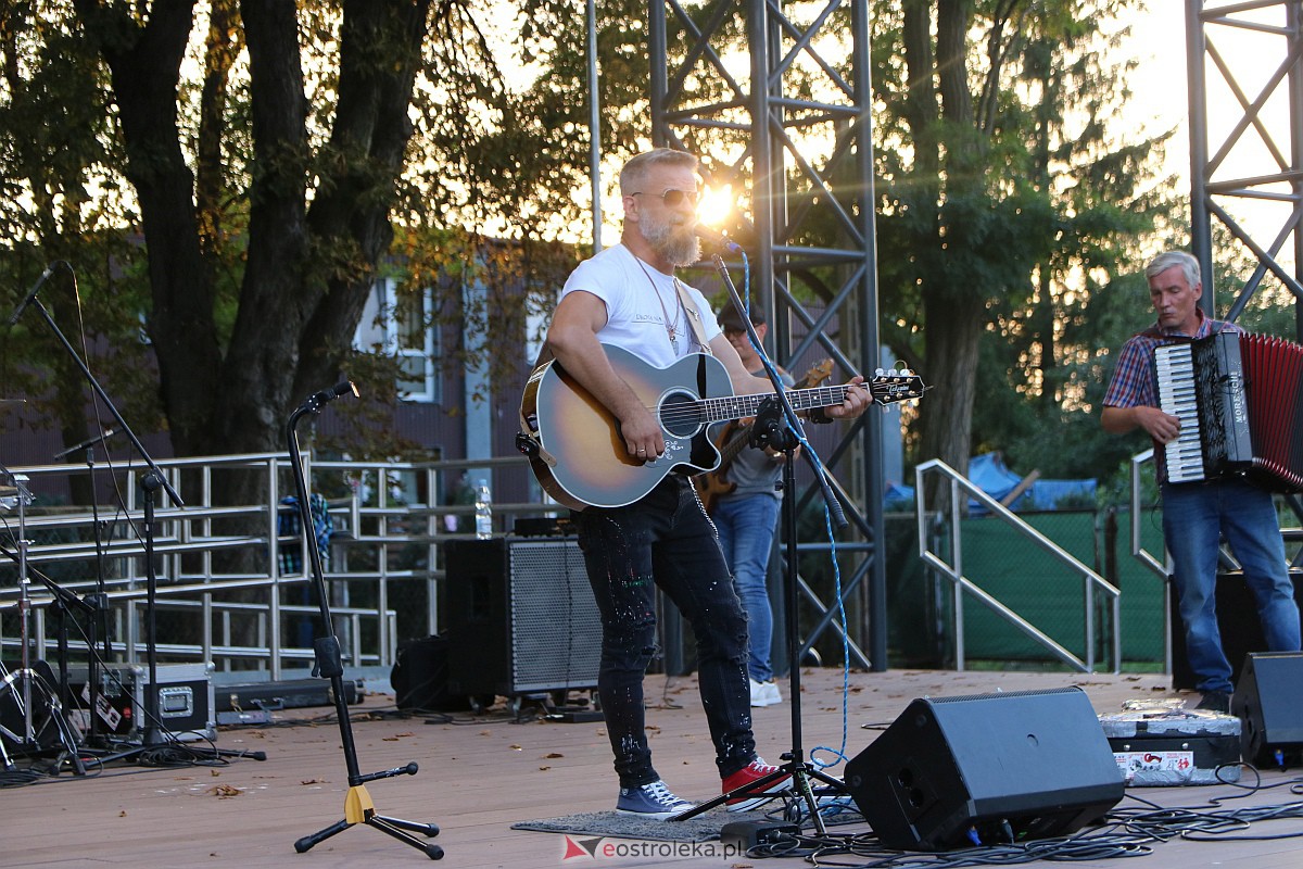 Art Peron - koncert Drogi na Ostrołękę [16.08.2023] - zdjęcie #33 - eOstroleka.pl