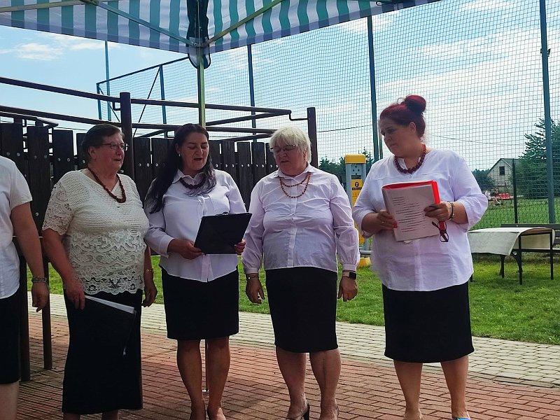 Piknik ze sportowymi akcentami w Tatarach. Starli się żonaci z kawalerami oraz matki z córkami [17.08.2023] - zdjęcie #9 - eOstroleka.pl
