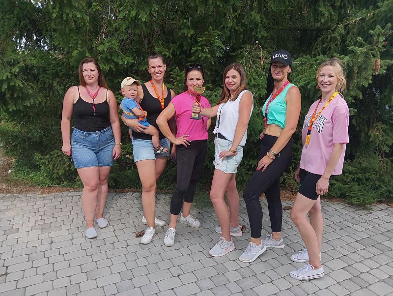 Piknik ze sportowymi akcentami w Tatarach. Starli się żonaci z kawalerami oraz matki z córkami [17.08.2023] - zdjęcie #26 - eOstroleka.pl