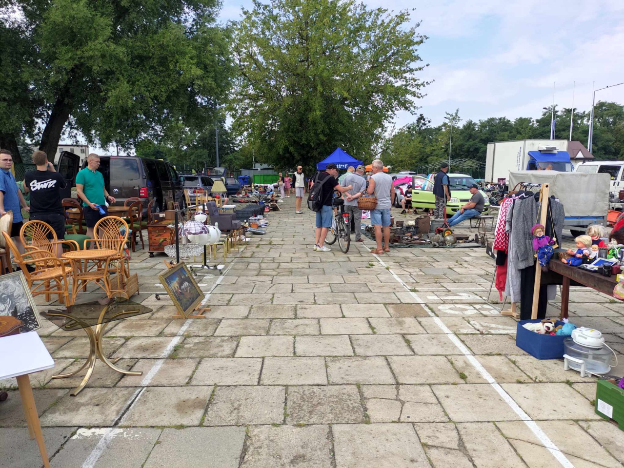 Pchli Targ w Ostrołęce [19.08.2023] - zdjęcie #26 - eOstroleka.pl