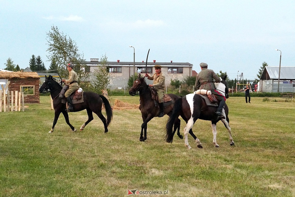 Bolszewika goń. Inscenizacja historyczna w Rzekuniu [19.08.2023] - zdjęcie #122 - eOstroleka.pl