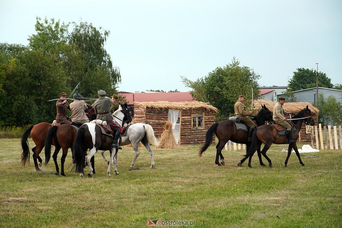 Bolszewika goń. Inscenizacja historyczna w Rzekuniu [19.08.2023] - zdjęcie #96 - eOstroleka.pl