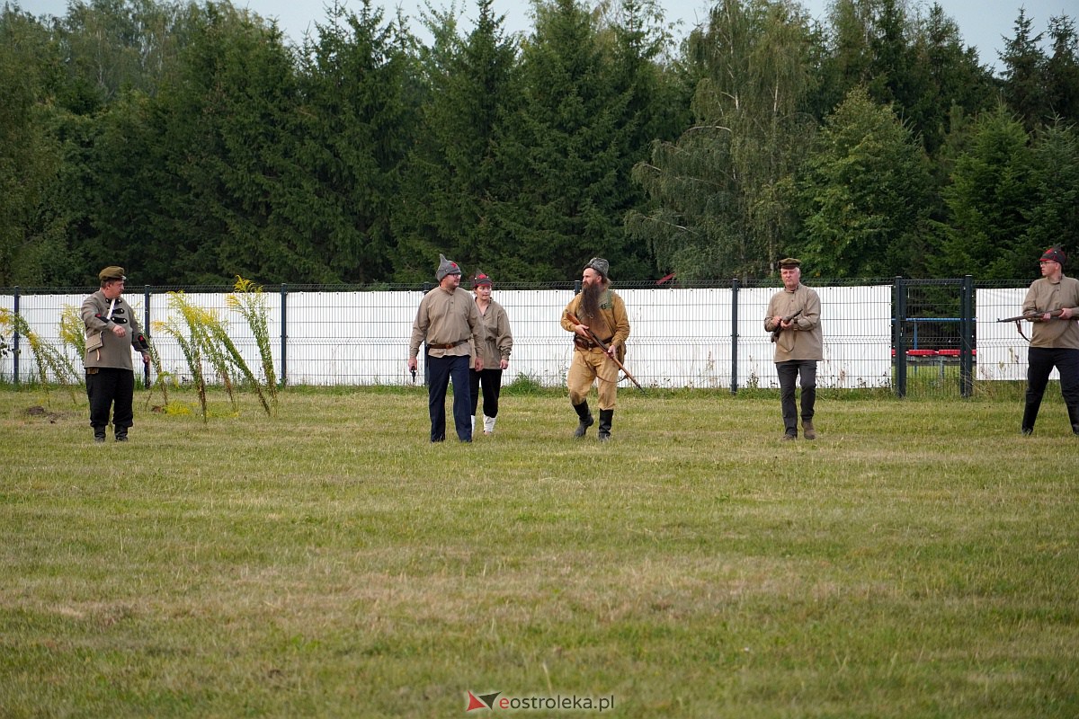 Bolszewika goń. Inscenizacja historyczna w Rzekuniu [19.08.2023] - zdjęcie #94 - eOstroleka.pl