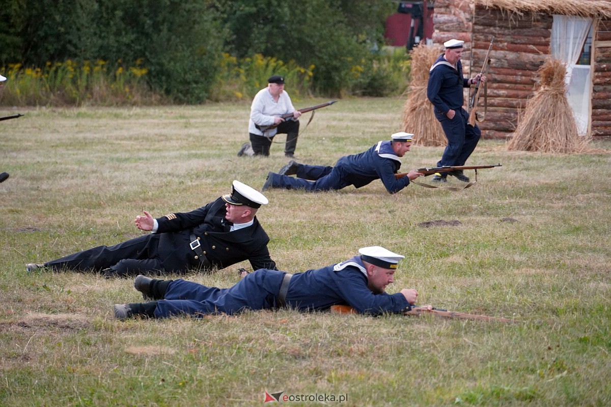 Bolszewika goń. Inscenizacja historyczna w Rzekuniu [19.08.2023] - zdjęcie #77 - eOstroleka.pl