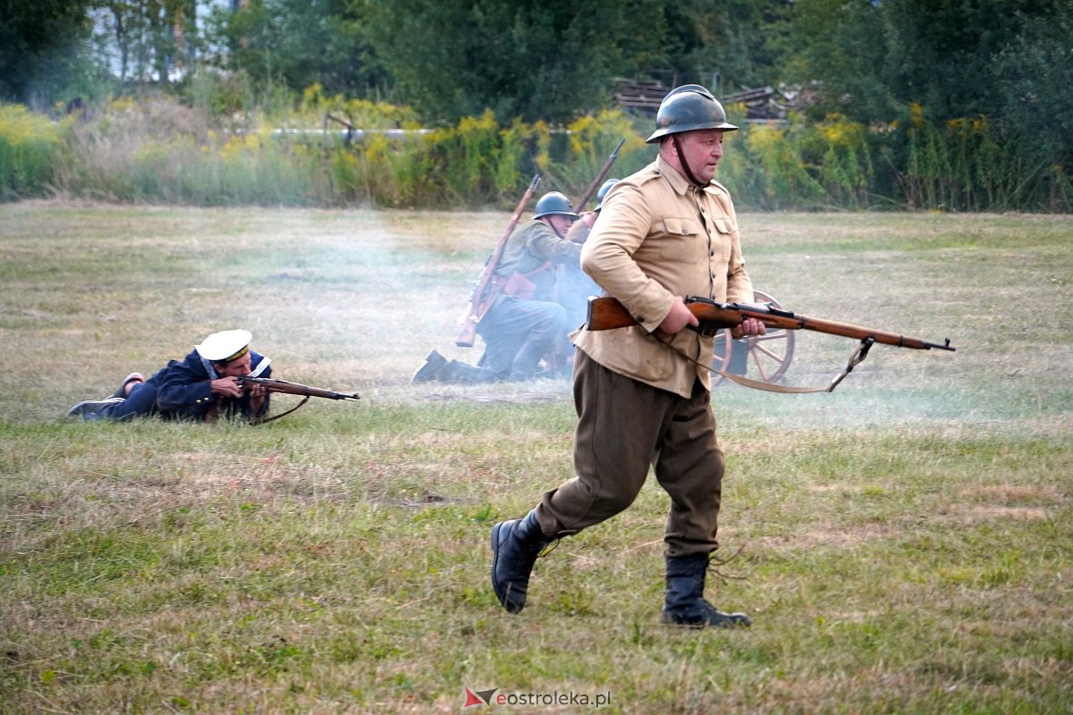 Bolszewika goń. Inscenizacja historyczna w Rzekuniu [19.08.2023] - zdjęcie #75 - eOstroleka.pl