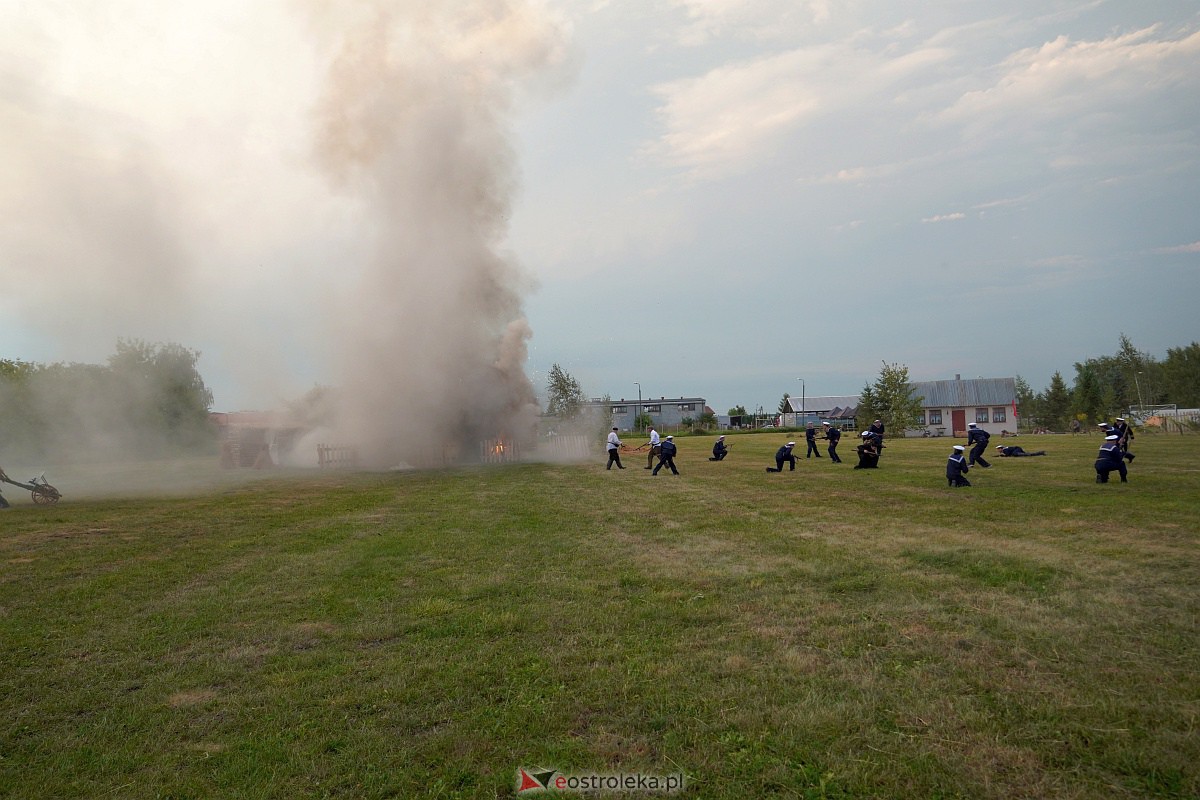 Bolszewika goń. Inscenizacja historyczna w Rzekuniu [19.08.2023] - zdjęcie #55 - eOstroleka.pl