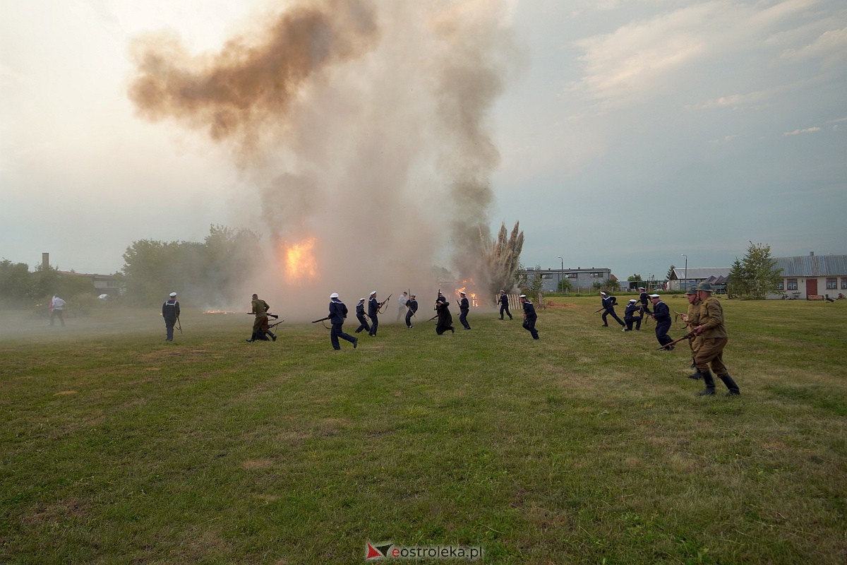 Bolszewika goń. Inscenizacja historyczna w Rzekuniu [19.08.2023] - zdjęcie #50 - eOstroleka.pl