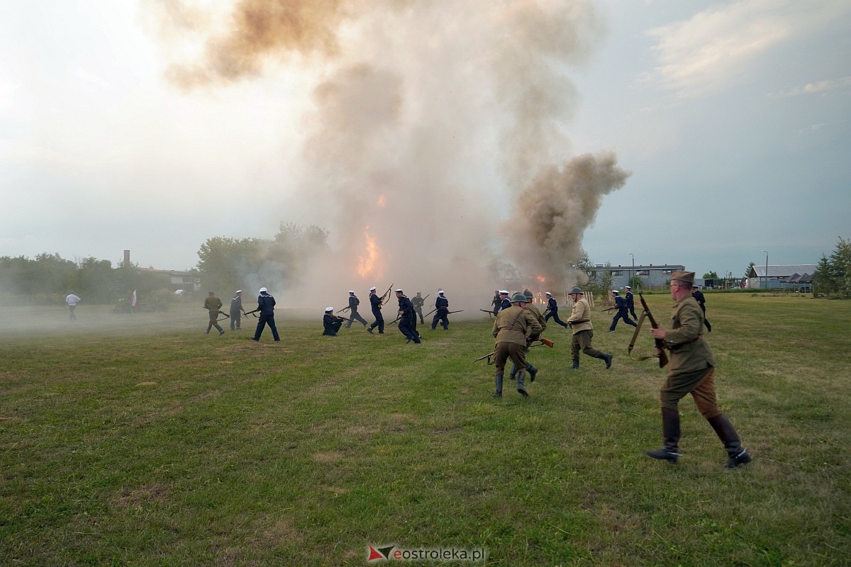Bolszewika goń. Inscenizacja historyczna w Rzekuniu [19.08.2023] - zdjęcie #49 - eOstroleka.pl