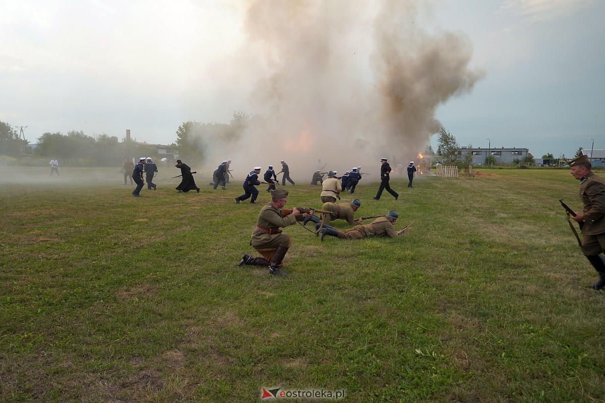 Bolszewika goń. Inscenizacja historyczna w Rzekuniu [19.08.2023] - zdjęcie #48 - eOstroleka.pl