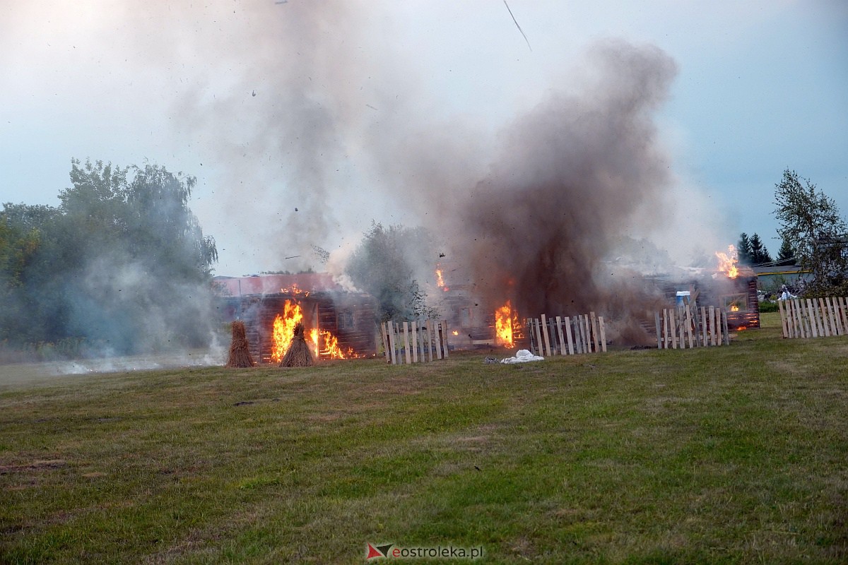 Bolszewika goń. Inscenizacja historyczna w Rzekuniu [19.08.2023] - zdjęcie #43 - eOstroleka.pl