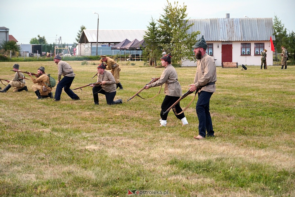 Bolszewika goń. Inscenizacja historyczna w Rzekuniu [19.08.2023] - zdjęcie #32 - eOstroleka.pl