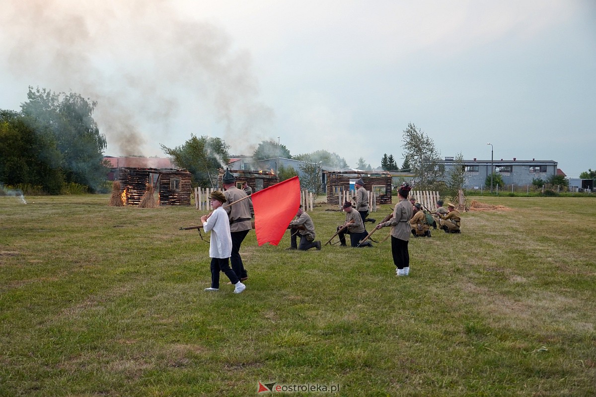 Bolszewika goń. Inscenizacja historyczna w Rzekuniu [19.08.2023] - zdjęcie #27 - eOstroleka.pl