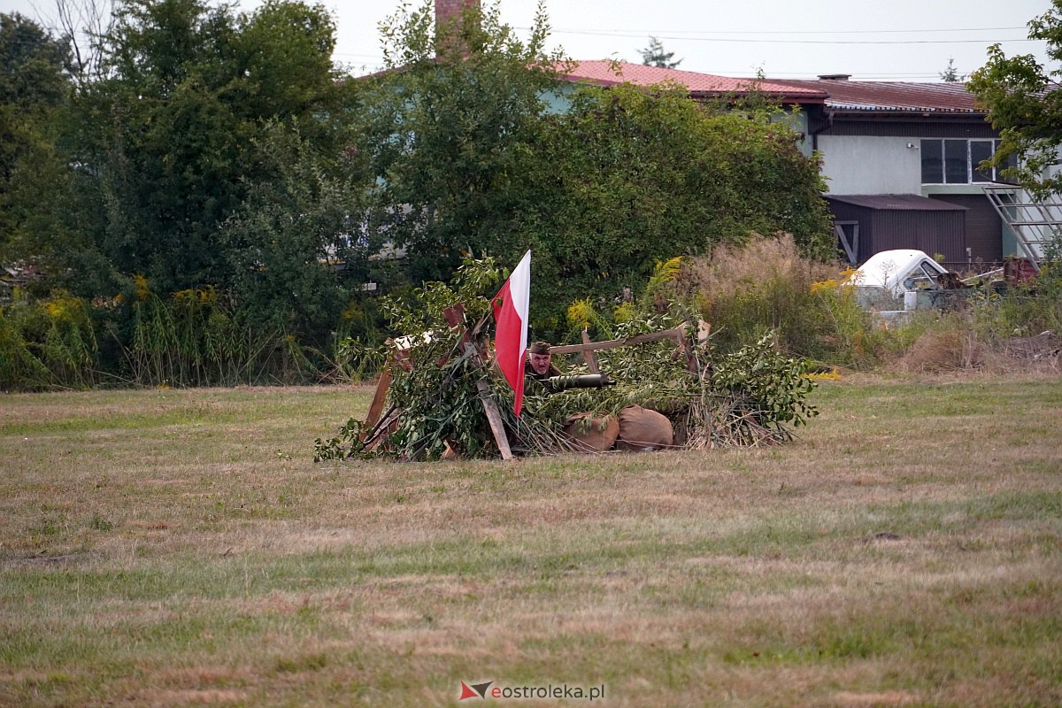Bolszewika goń. Inscenizacja historyczna w Rzekuniu [19.08.2023] - zdjęcie #24 - eOstroleka.pl