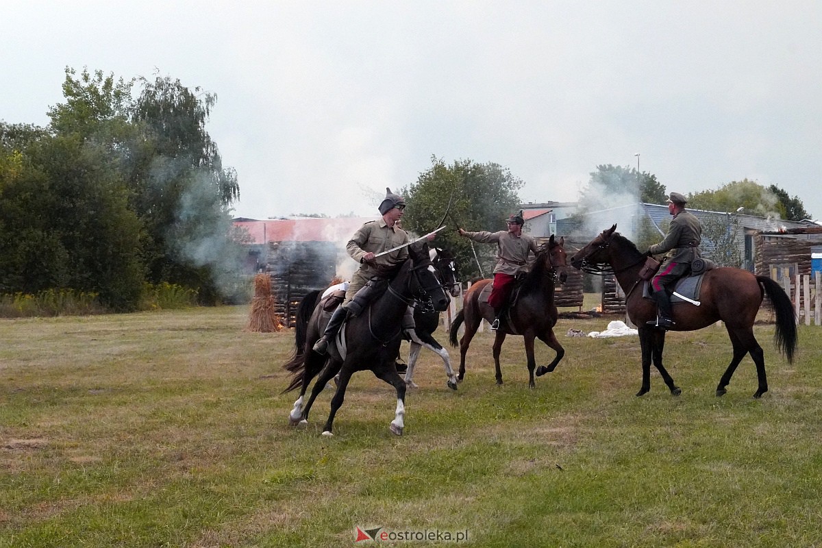 Bolszewika goń. Inscenizacja historyczna w Rzekuniu [19.08.2023] - zdjęcie #21 - eOstroleka.pl