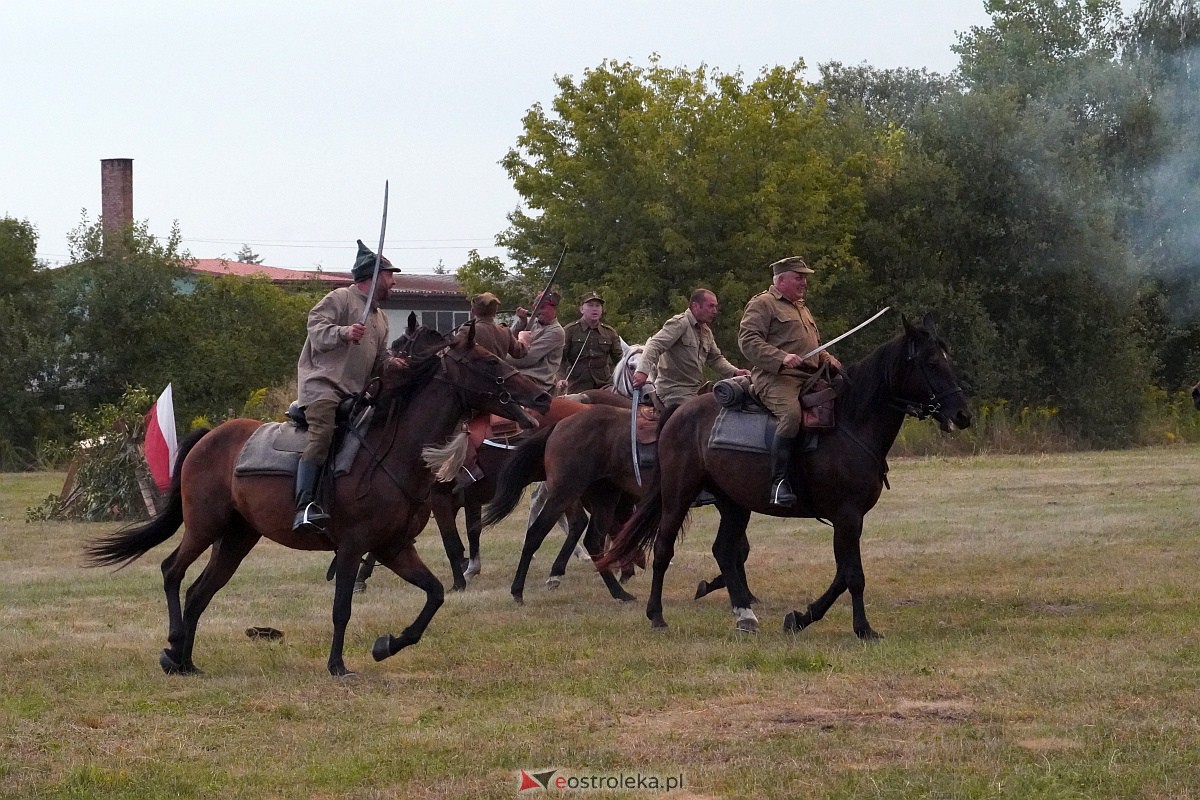 Bolszewika goń. Inscenizacja historyczna w Rzekuniu [19.08.2023] - zdjęcie #20 - eOstroleka.pl