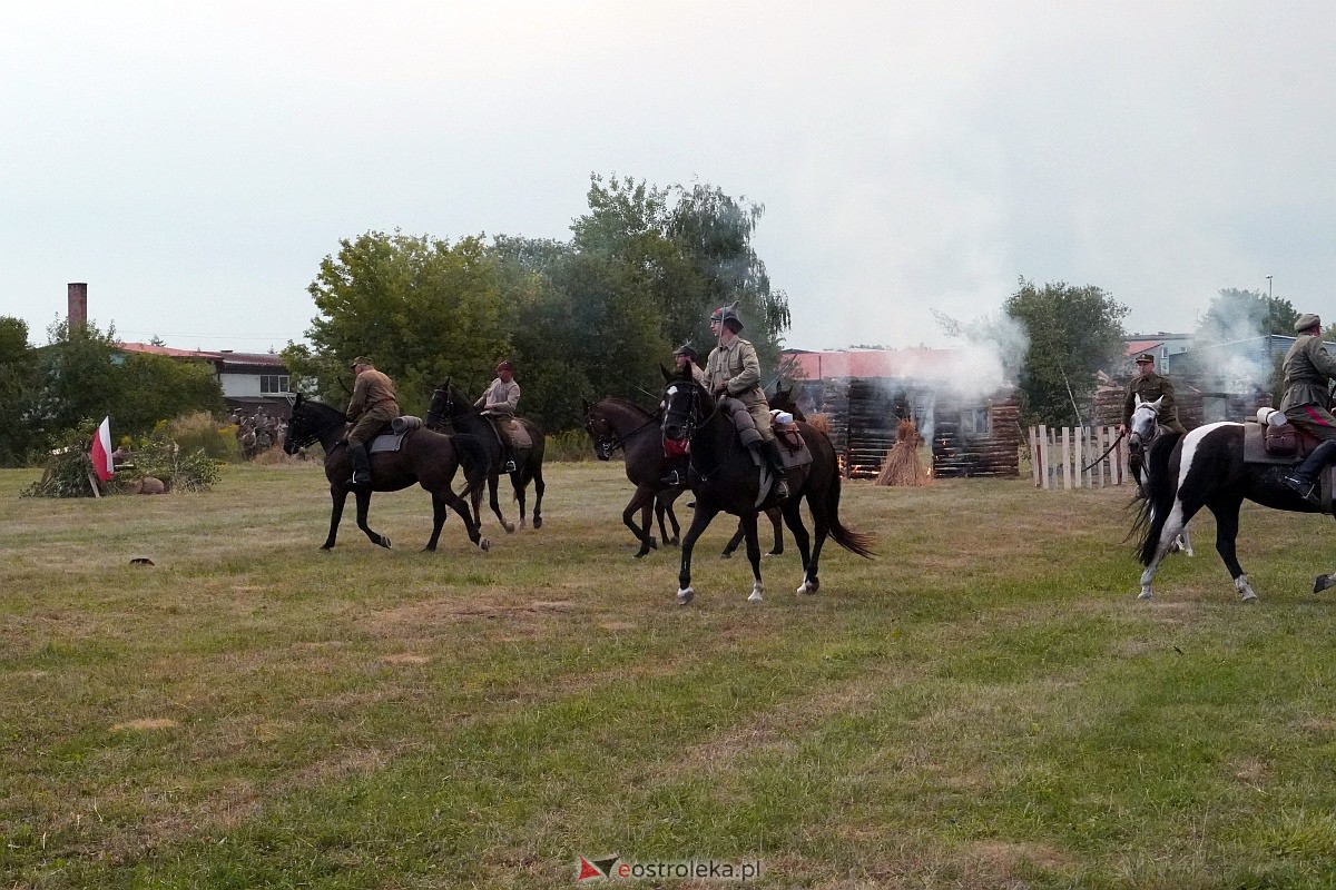 Bolszewika goń. Inscenizacja historyczna w Rzekuniu [19.08.2023] - zdjęcie #19 - eOstroleka.pl