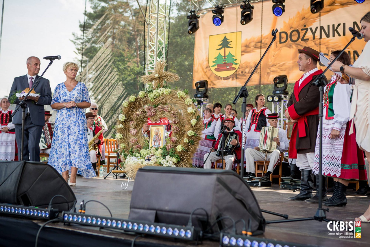 Dożynki na Kurpiach w Lelisie [20.08.2023] - zdjęcie #1 - eOstroleka.pl