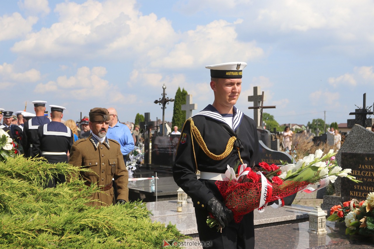 Uroczystości patriotyczne w Rzekuniu [20.08.2023] - zdjęcie #24 - eOstroleka.pl
