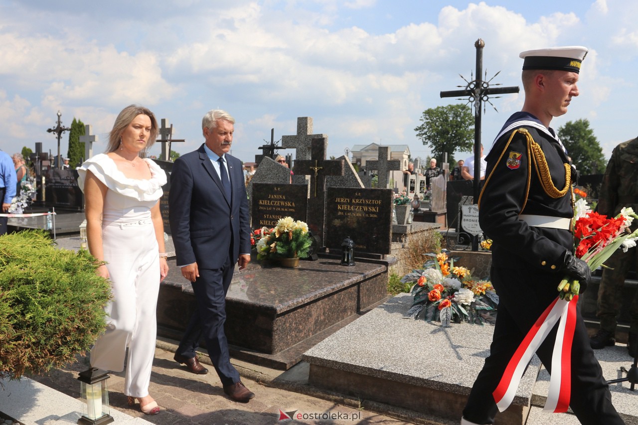 Uroczystości patriotyczne w Rzekuniu [20.08.2023] - zdjęcie #7 - eOstroleka.pl