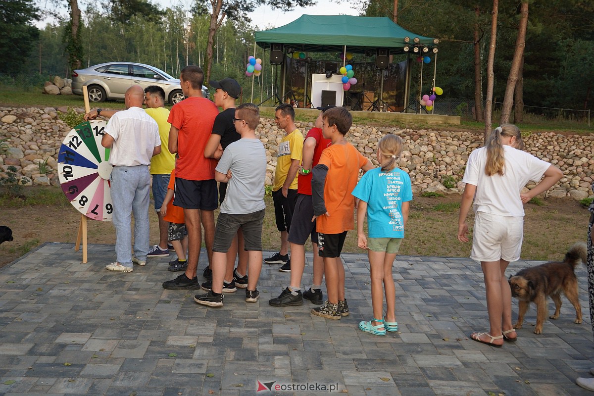 Potańcówka Odpustowa w Kurpiach Dworskich [20.08.2023] - zdjęcie #91 - eOstroleka.pl