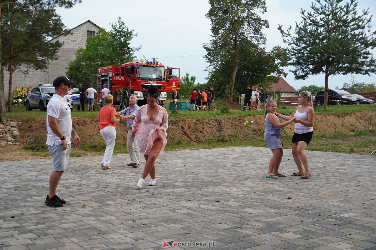 Potańcówka Odpustowa w Kurpiach Dworskich [20.08.2023] - zdjęcie #73 - eOstroleka.pl