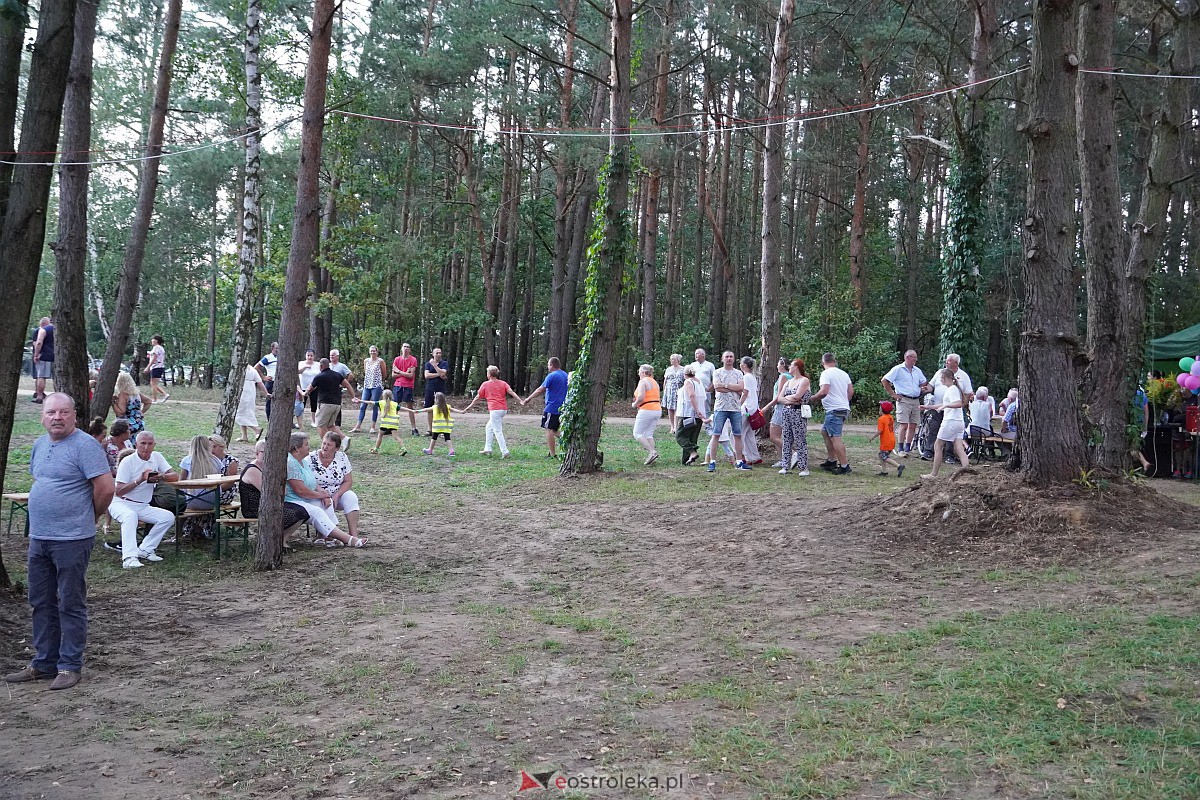 Potańcówka Odpustowa w Kurpiach Dworskich [20.08.2023] - zdjęcie #58 - eOstroleka.pl