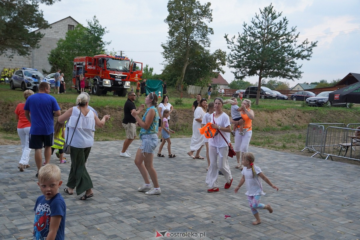 Potańcówka Odpustowa w Kurpiach Dworskich [20.08.2023] - zdjęcie #48 - eOstroleka.pl