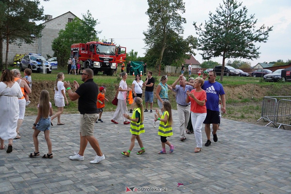 Potańcówka Odpustowa w Kurpiach Dworskich [20.08.2023] - zdjęcie #45 - eOstroleka.pl
