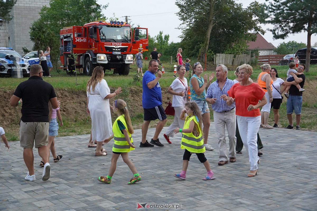 Potańcówka Odpustowa w Kurpiach Dworskich [20.08.2023] - zdjęcie #39 - eOstroleka.pl