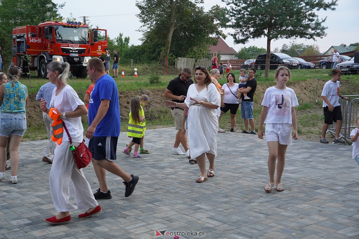 Potańcówka Odpustowa w Kurpiach Dworskich [20.08.2023] - zdjęcie #37 - eOstroleka.pl