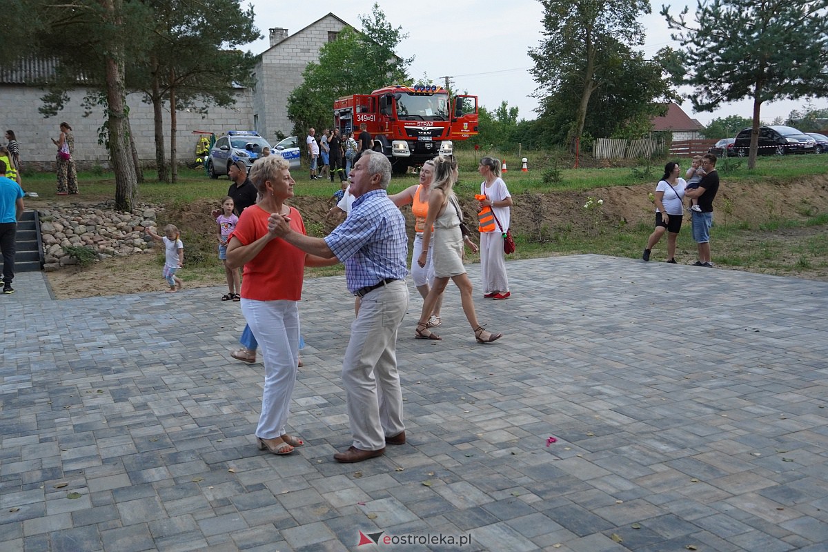 Potańcówka Odpustowa w Kurpiach Dworskich [20.08.2023] - zdjęcie #35 - eOstroleka.pl