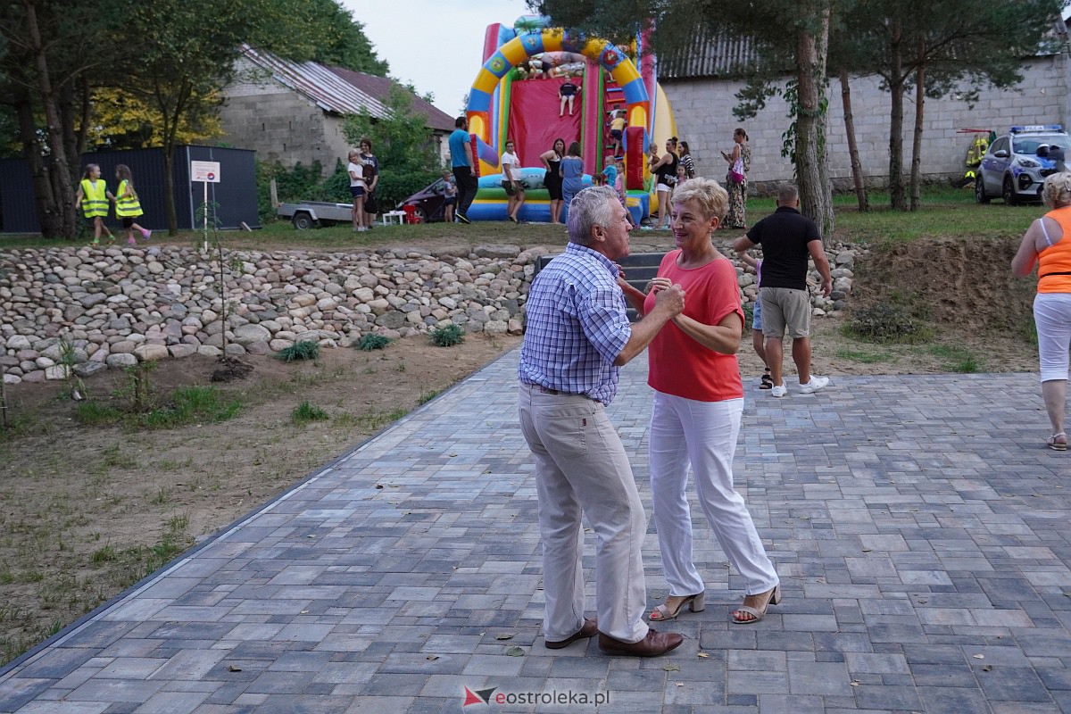 Potańcówka Odpustowa w Kurpiach Dworskich [20.08.2023] - zdjęcie #33 - eOstroleka.pl