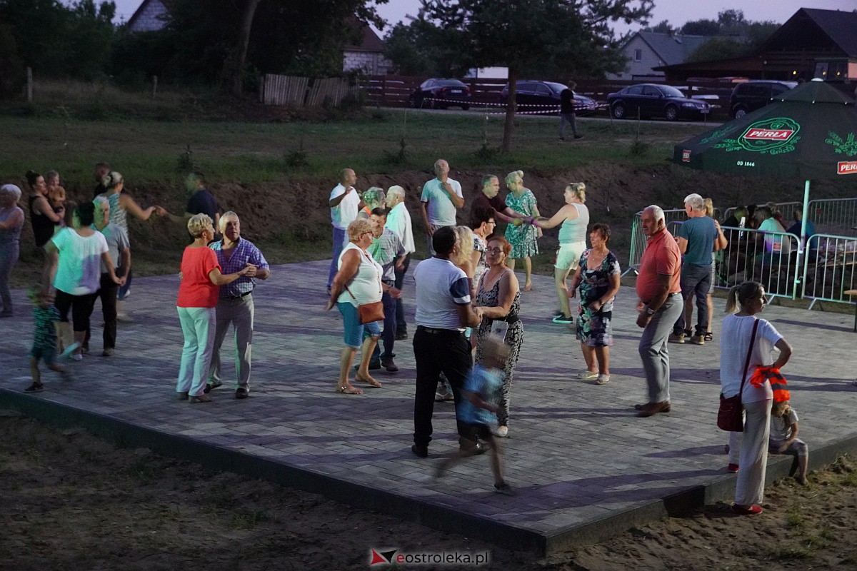 Potańcówka Odpustowa w Kurpiach Dworskich [20.08.2023] - zdjęcie #28 - eOstroleka.pl