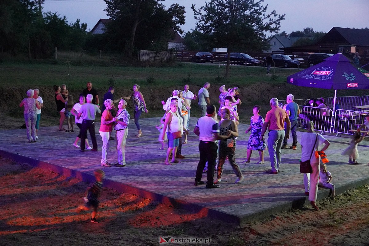 Potańcówka Odpustowa w Kurpiach Dworskich [20.08.2023] - zdjęcie #27 - eOstroleka.pl