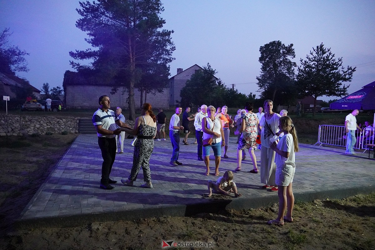 Potańcówka Odpustowa w Kurpiach Dworskich [20.08.2023] - zdjęcie #21 - eOstroleka.pl