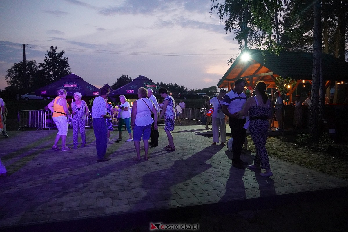 Potańcówka Odpustowa w Kurpiach Dworskich [20.08.2023] - zdjęcie #13 - eOstroleka.pl