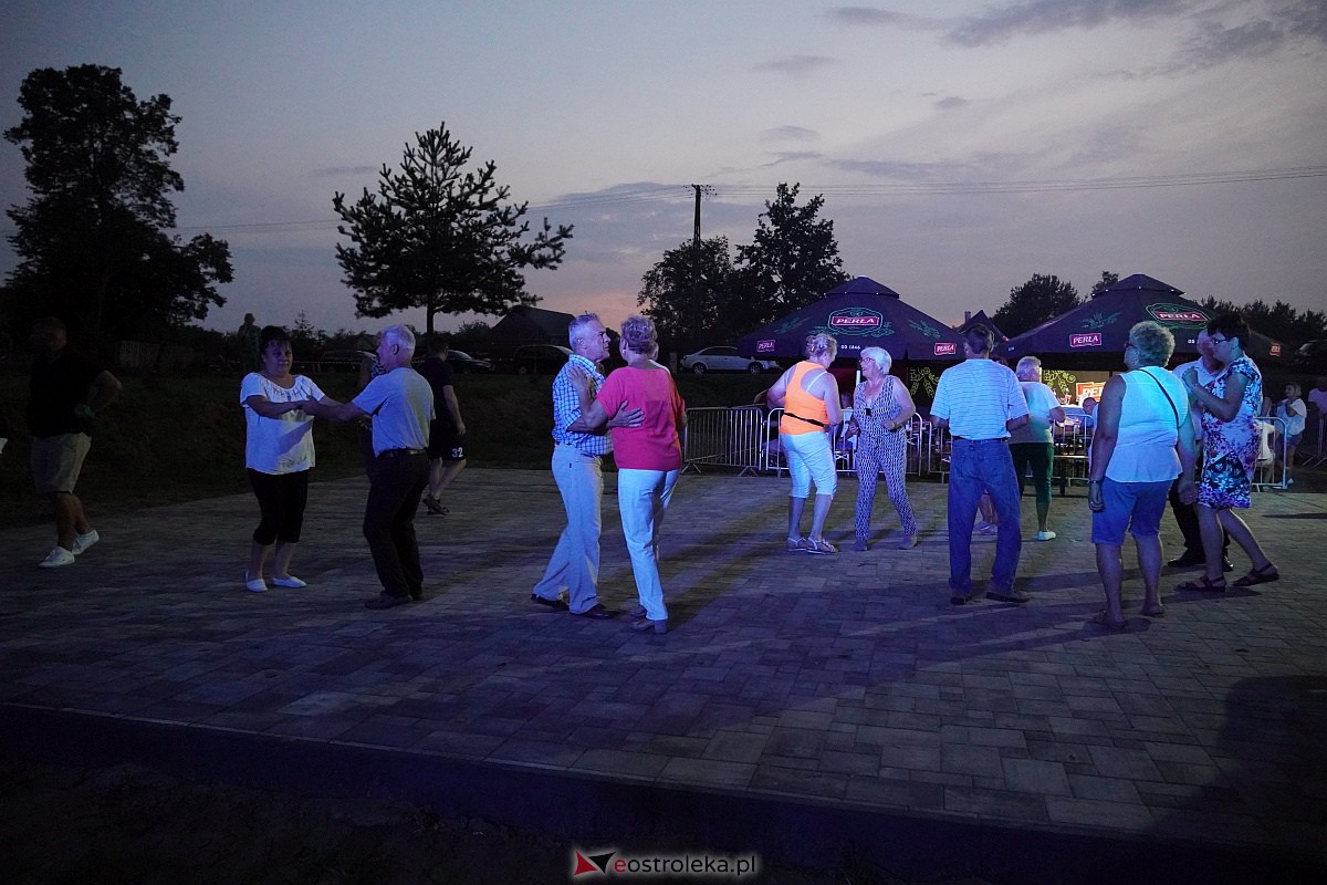 Potańcówka Odpustowa w Kurpiach Dworskich [20.08.2023] - zdjęcie #12 - eOstroleka.pl