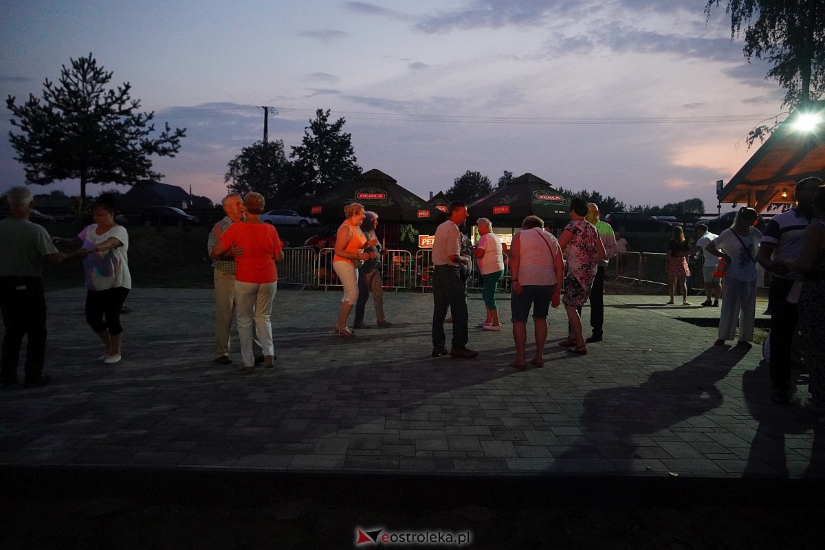 Potańcówka Odpustowa w Kurpiach Dworskich [20.08.2023] - zdjęcie #11 - eOstroleka.pl