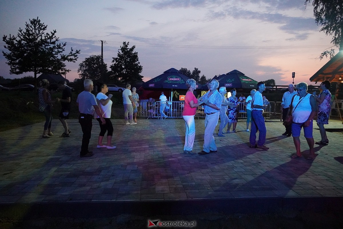 Potańcówka Odpustowa w Kurpiach Dworskich [20.08.2023] - zdjęcie #8 - eOstroleka.pl