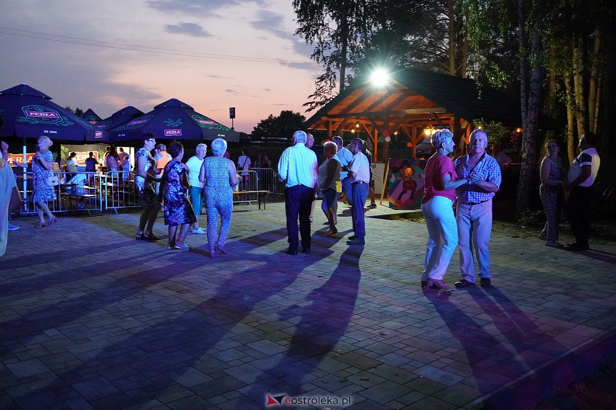 Potańcówka Odpustowa w Kurpiach Dworskich [20.08.2023] - zdjęcie #1 - eOstroleka.pl