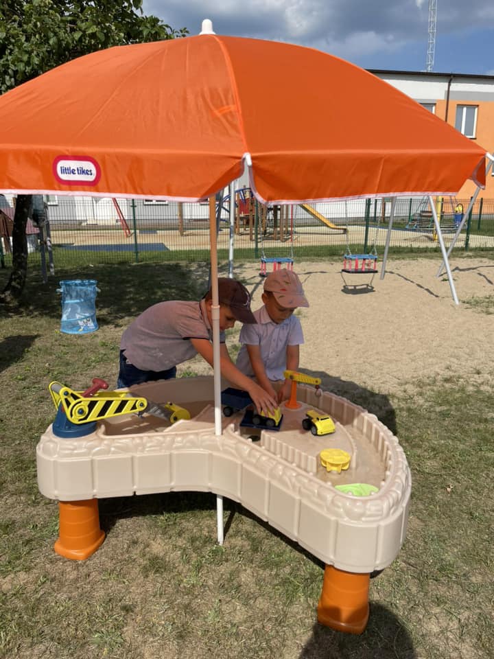 Piknik na pożegnanie absolwentów gminnego Żłobka w Surowem - zdjęcie #26 - eOstroleka.pl