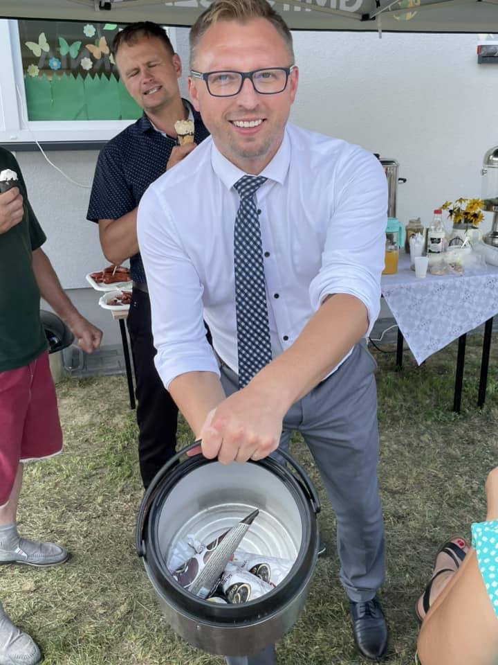 Piknik na pożegnanie absolwentów gminnego Żłobka w Surowem - zdjęcie #21 - eOstroleka.pl