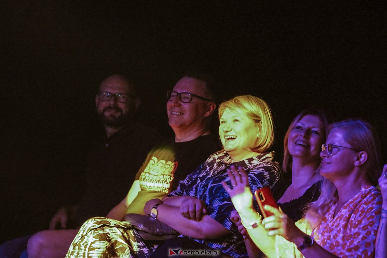 LUIS NUBIOLA & LOS CUBANIOTOS w Multimedialnym Centrum Natura [24.08.2023] - zdjęcie #15 - eOstroleka.pl