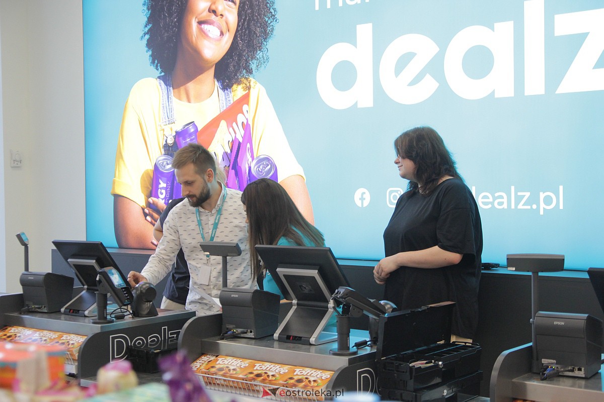 Wielkie otwarcie sklepu Dealz w Ostrołęce! [25.08.2023] - zdjęcie #32 - eOstroleka.pl