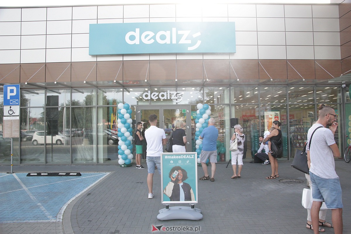 Wielkie otwarcie sklepu Dealz w Ostrołęce! [25.08.2023] - zdjęcie #24 - eOstroleka.pl