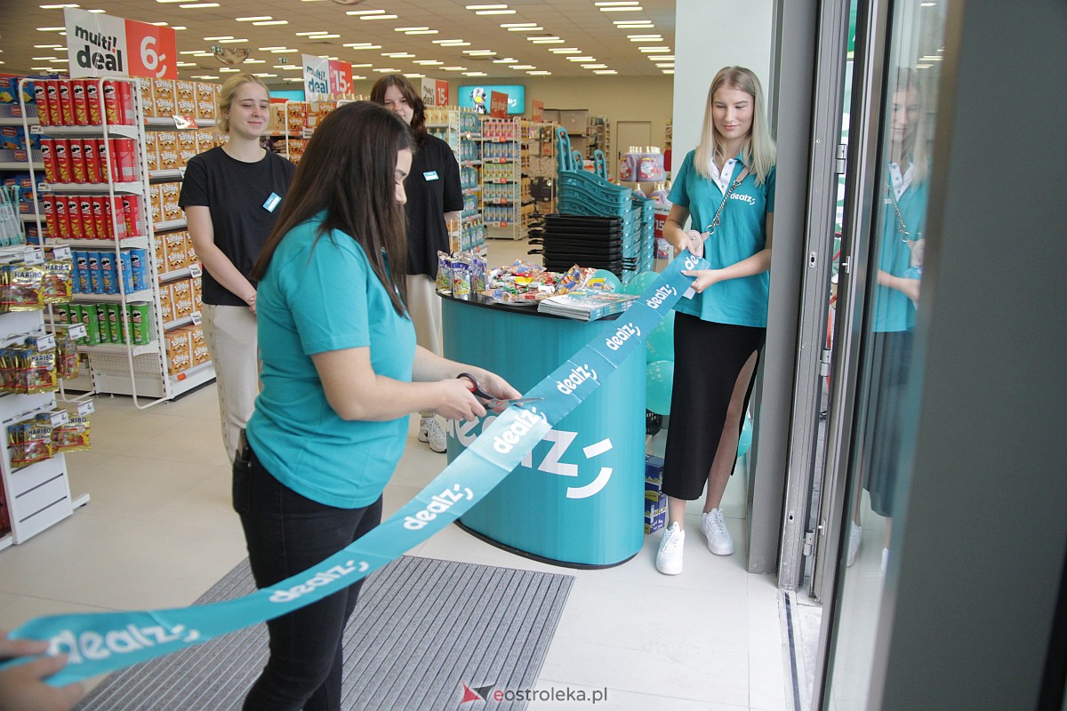 Wielkie otwarcie sklepu Dealz w Ostrołęce! [25.08.2023] - zdjęcie #17 - eOstroleka.pl
