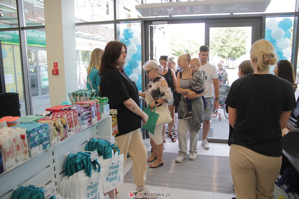 Wielkie otwarcie sklepu Dealz w Ostrołęce! [25.08.2023] - zdjęcie #14 - eOstroleka.pl