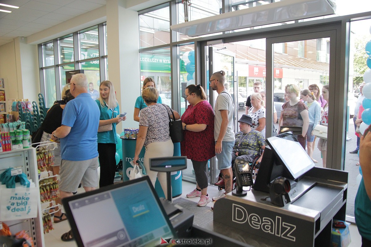 Wielkie otwarcie sklepu Dealz w Ostrołęce! [25.08.2023] - zdjęcie #7 - eOstroleka.pl