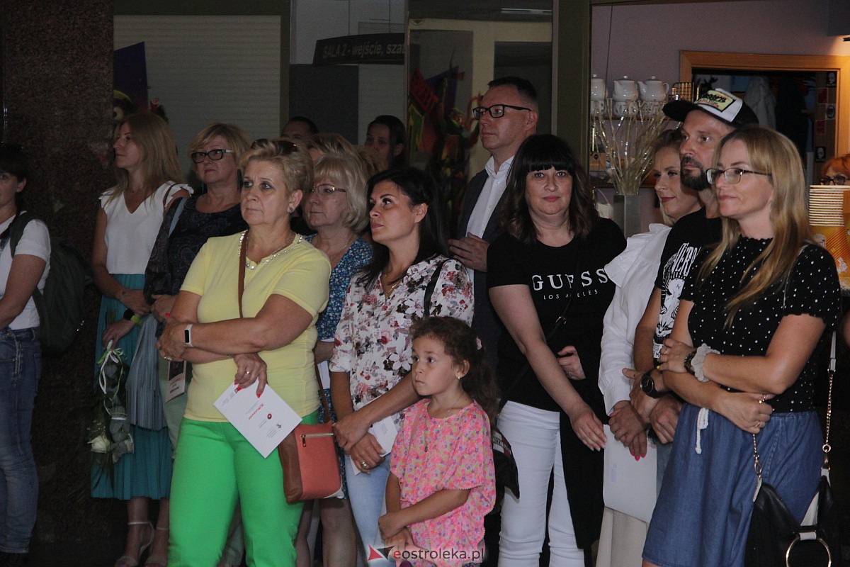 Portret studyjny fotografie Grzegorza Ludwickiego [25.08.2023] - zdjęcie #17 - eOstroleka.pl