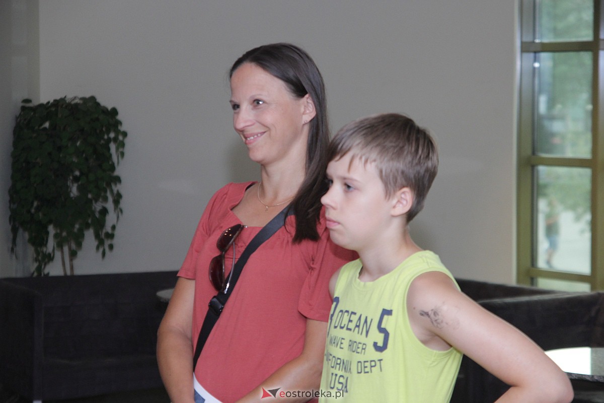 Portret studyjny fotografie Grzegorza Ludwickiego [25.08.2023] - zdjęcie #15 - eOstroleka.pl